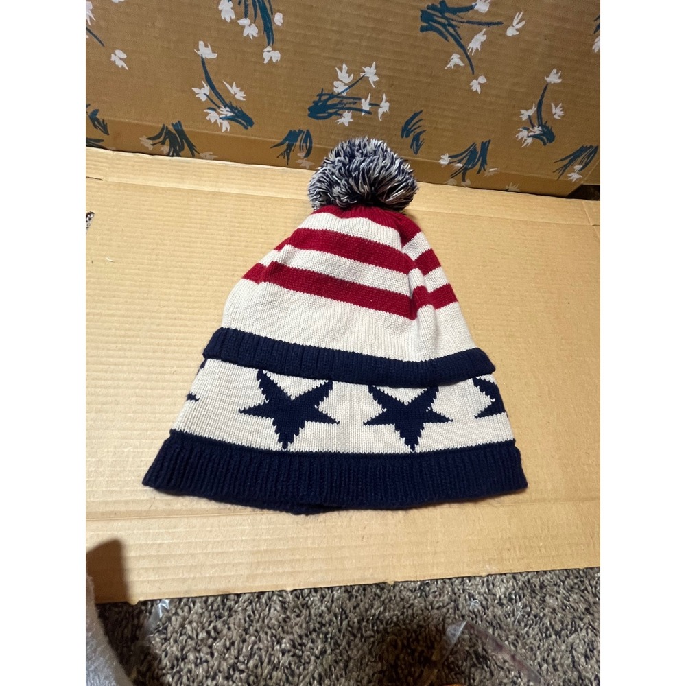 Pugs American Flag Star Pom Pom Beanie Hat Women's Red‎ White Blue Winter Knit